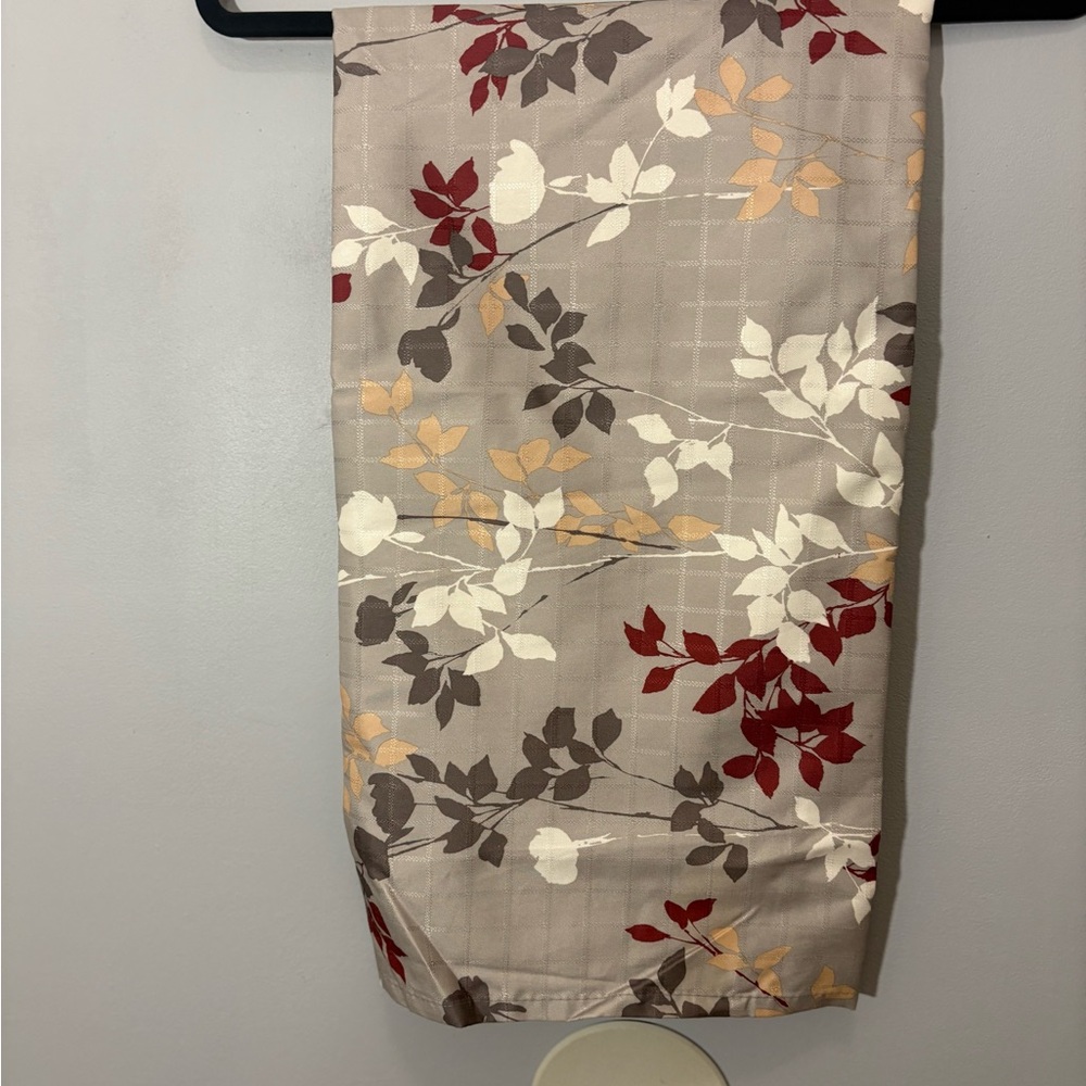 Floral Patterned blackout curtain panels - Picture 3 of 5